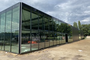 De nieuwe winkel is dicht